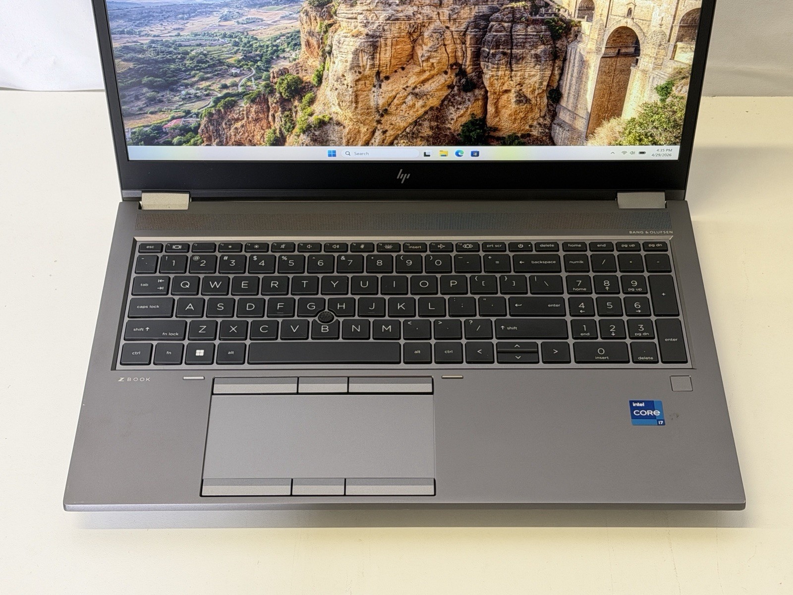 HP ZBook Fury 15 G8 15.6″ i7-11850H 32GB 1TB SSD NVIDIA T1200 Win11 Pro