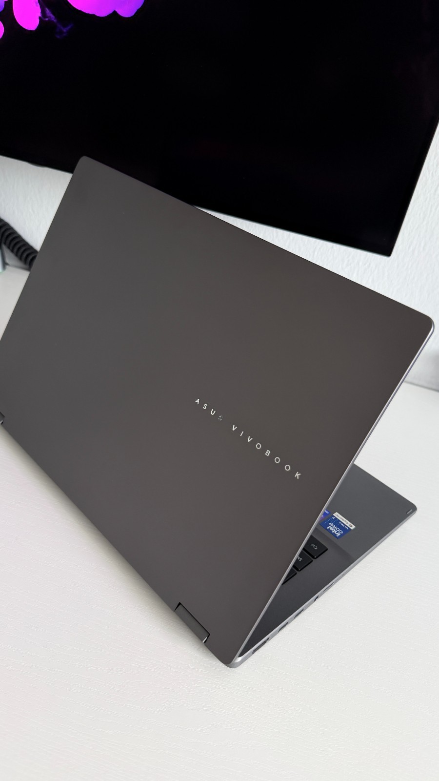 ASUS Vivobook Flip 14 2-in-1 OLED Touch Intel Ultra 7 256V 16GB RAM 1TB SSD