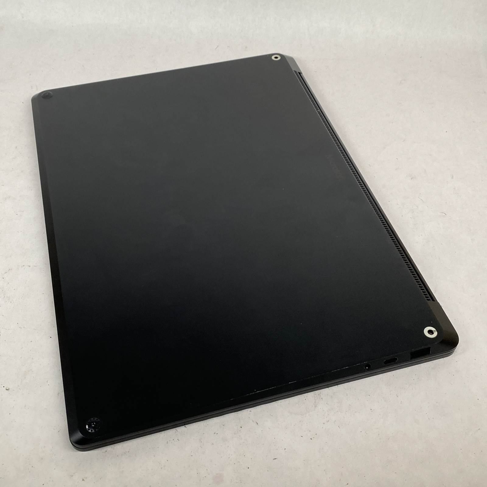 Microsoft Surface Laptop 4 1951 i5-1145G7 2.6GHz 8GB RAM 512GB 13.5″ Win 11 Pro