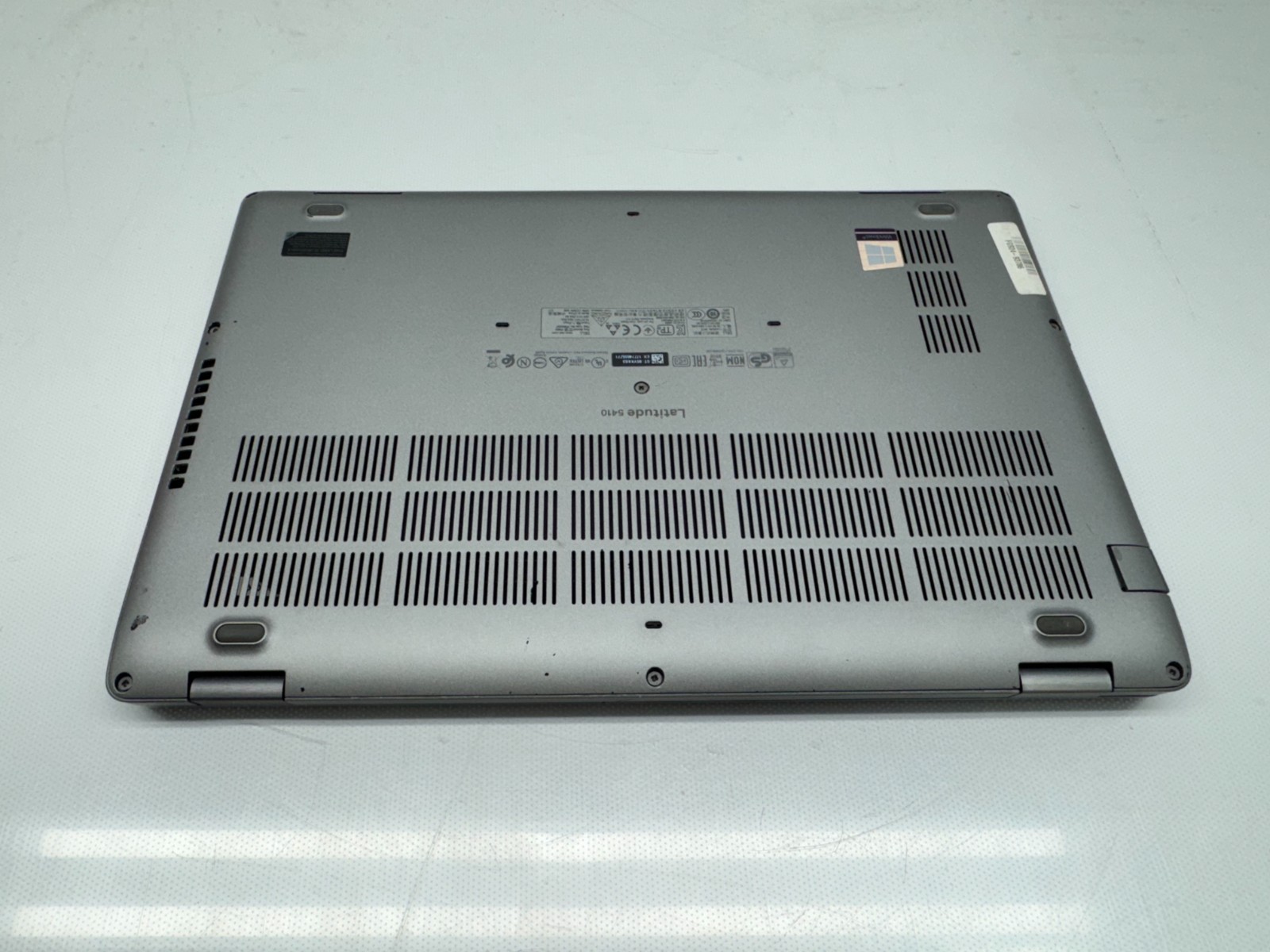 Dell Latitude 5410 14″ LT i7-10610U@1.80GHz 16GB 256 SSD Win 11 w/AC