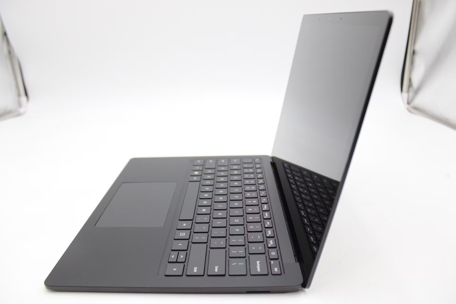 Microsoft Surface Laptop 4 Used 13.5″ i7-1185G7, 256GB NVMe, 16GB RAM