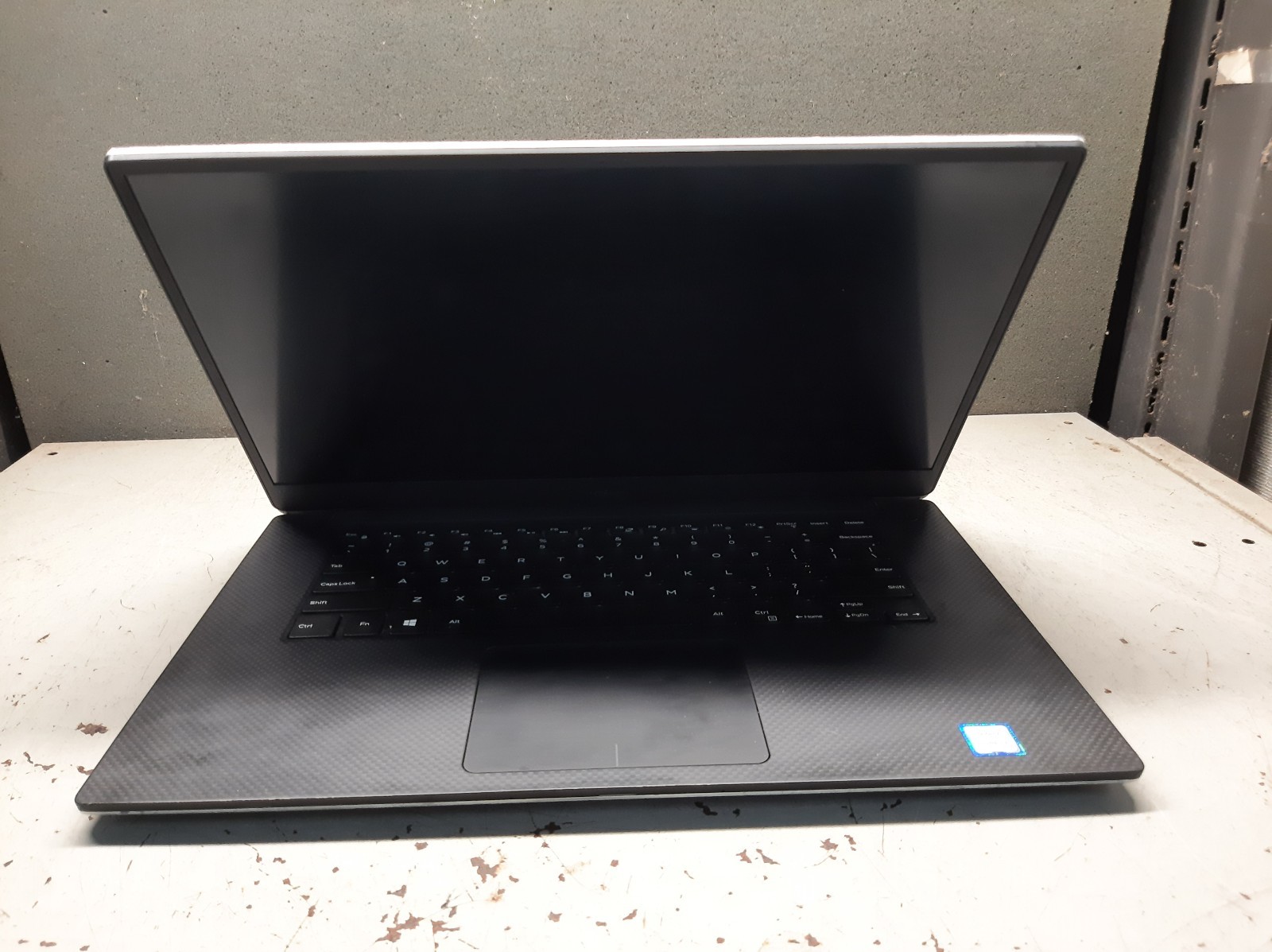Dell Precision 5540 15.6″ i7-9850H 8GB RAM No HDD No OS
