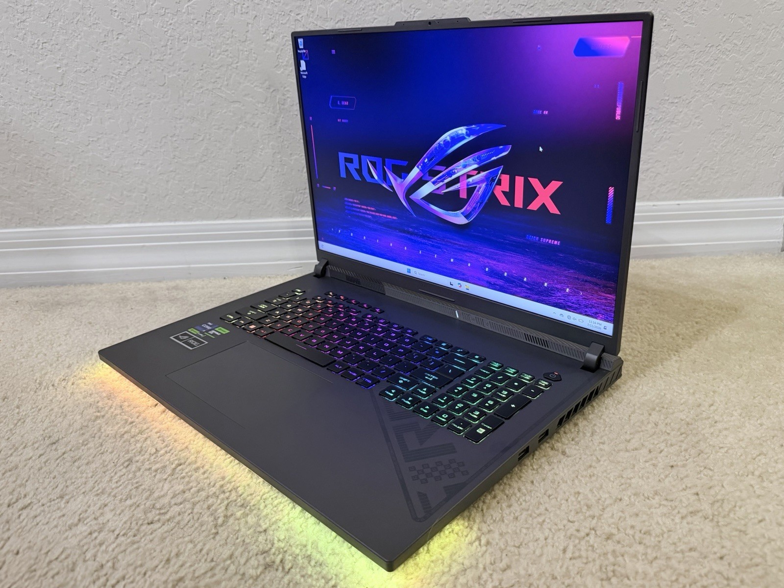 Asus ROG Strix G18 G814 240Hz QHD+ 2.2 GHz i9-13980HX 16GB 1TB SSD RTX 4080