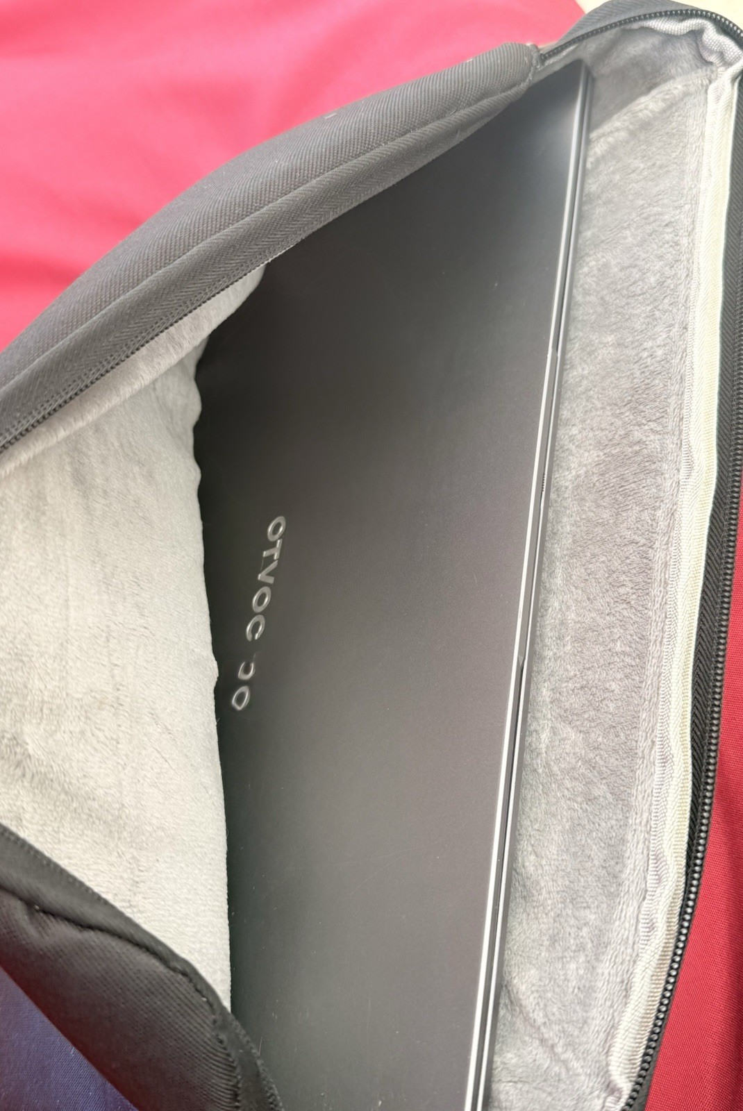 OTVOC VOCBook 15.6″ Laptop N5095 8GB 256GB SSD Win11 Gray + Sleeve