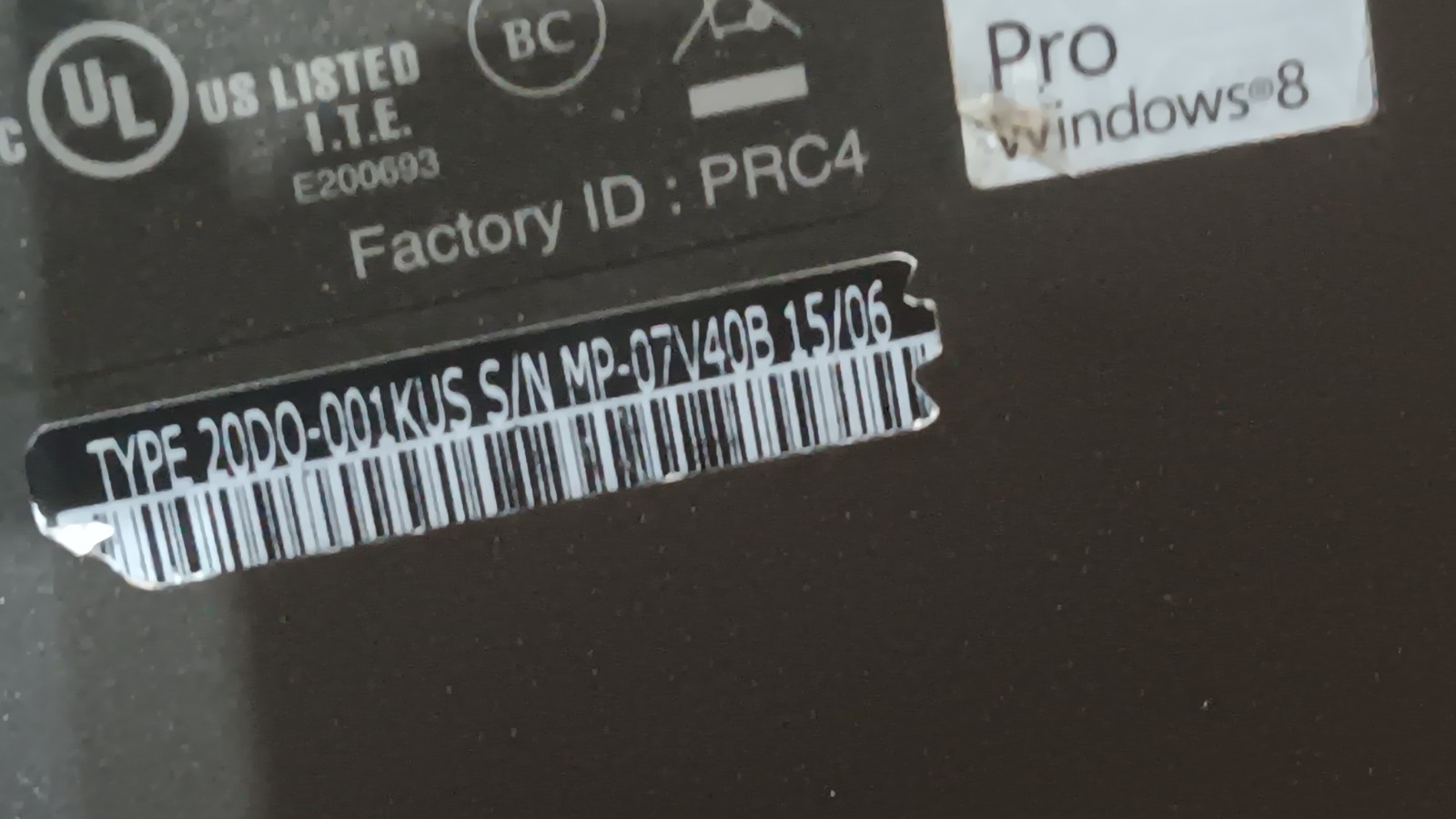 Lenovo ThinkPad Yoga 15 Core i5-5200 @ 2.2 GHz 15.6 convertible LCD screen 20DQ