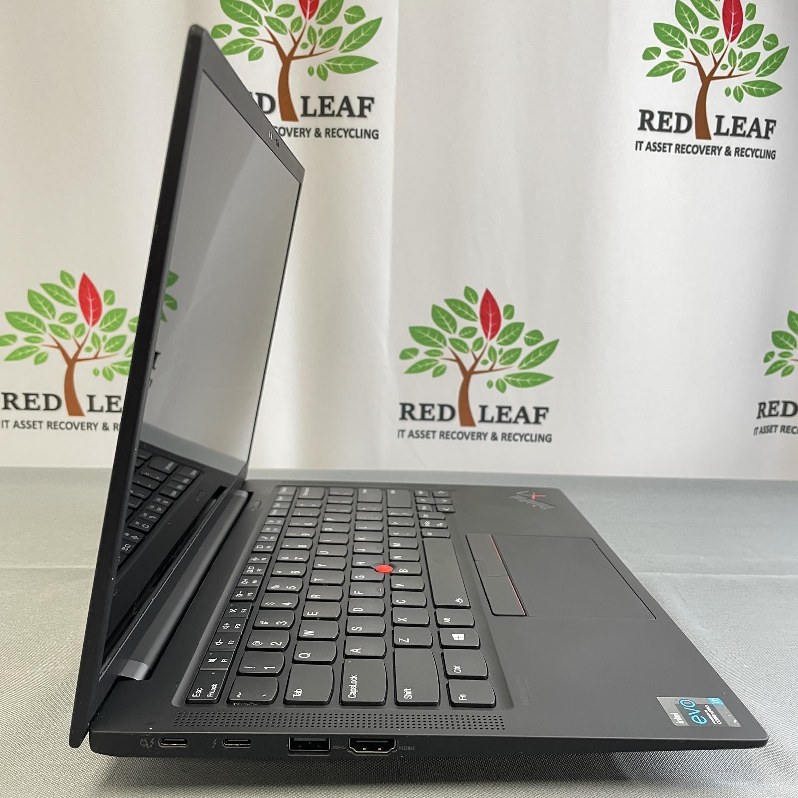 Lenovo ThinkPad X1 Carbon Gen 9, Core i7-1185G7, 16GB, 512GB NVMe | #1475 (READ)