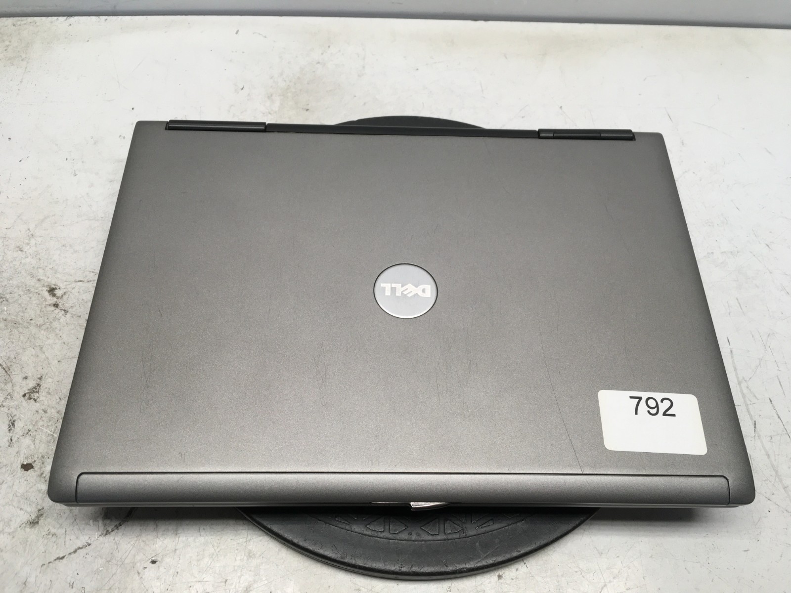 Dell Latitude D620 Intel Core 2 Duo 06F6 2 GB 3 GB 500 GB WINDOWS XP NO BAT