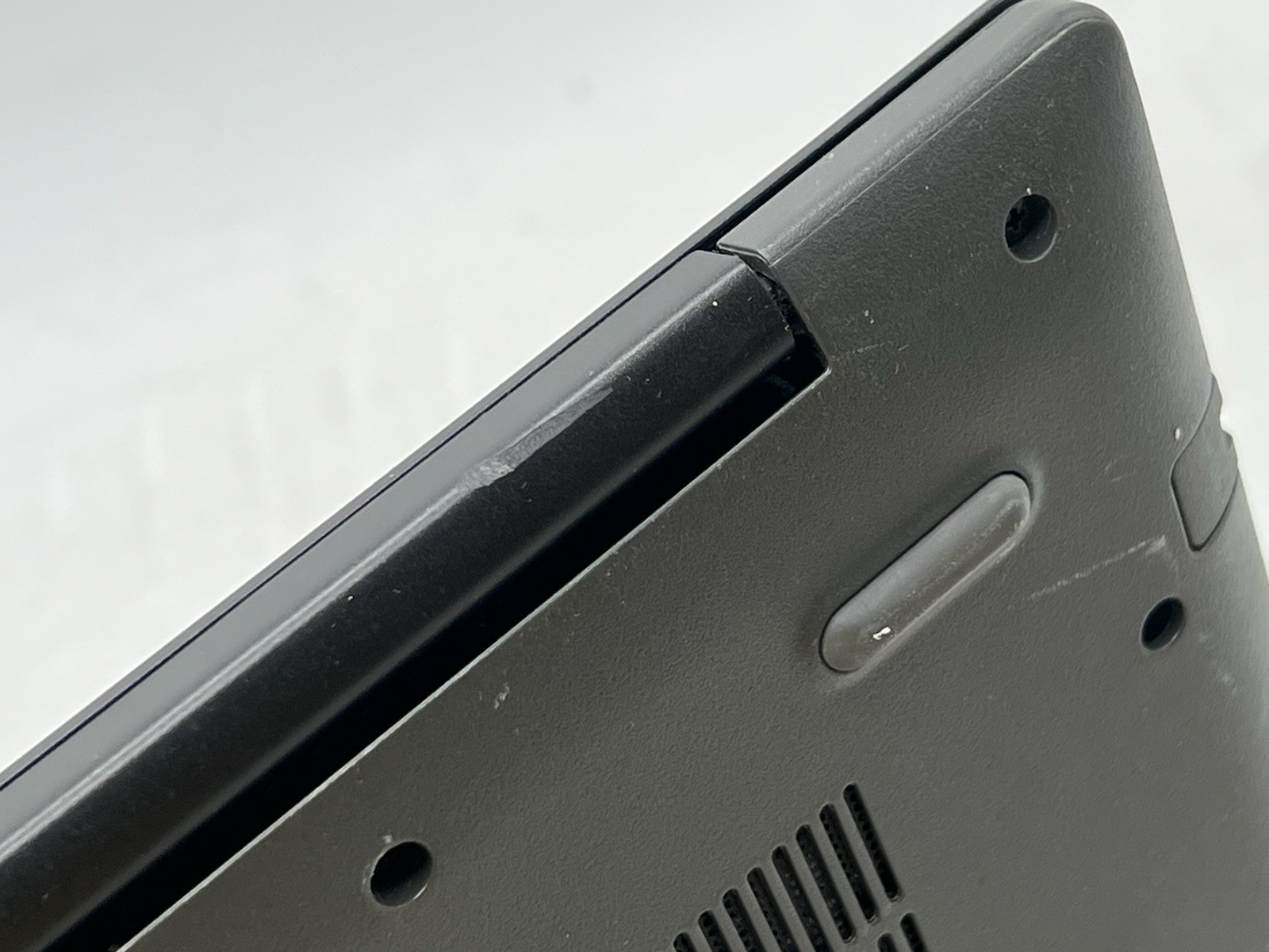 Lenovo IDEAPAD 330-17KB, Core 5 8th, No RAM/HDD/Charger-AS IS
