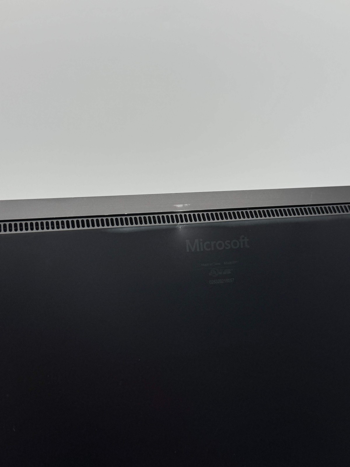 Microsoft Surface Laptop 4 1951 Core i5 11th Gen 8GB 256GB Black For Parts