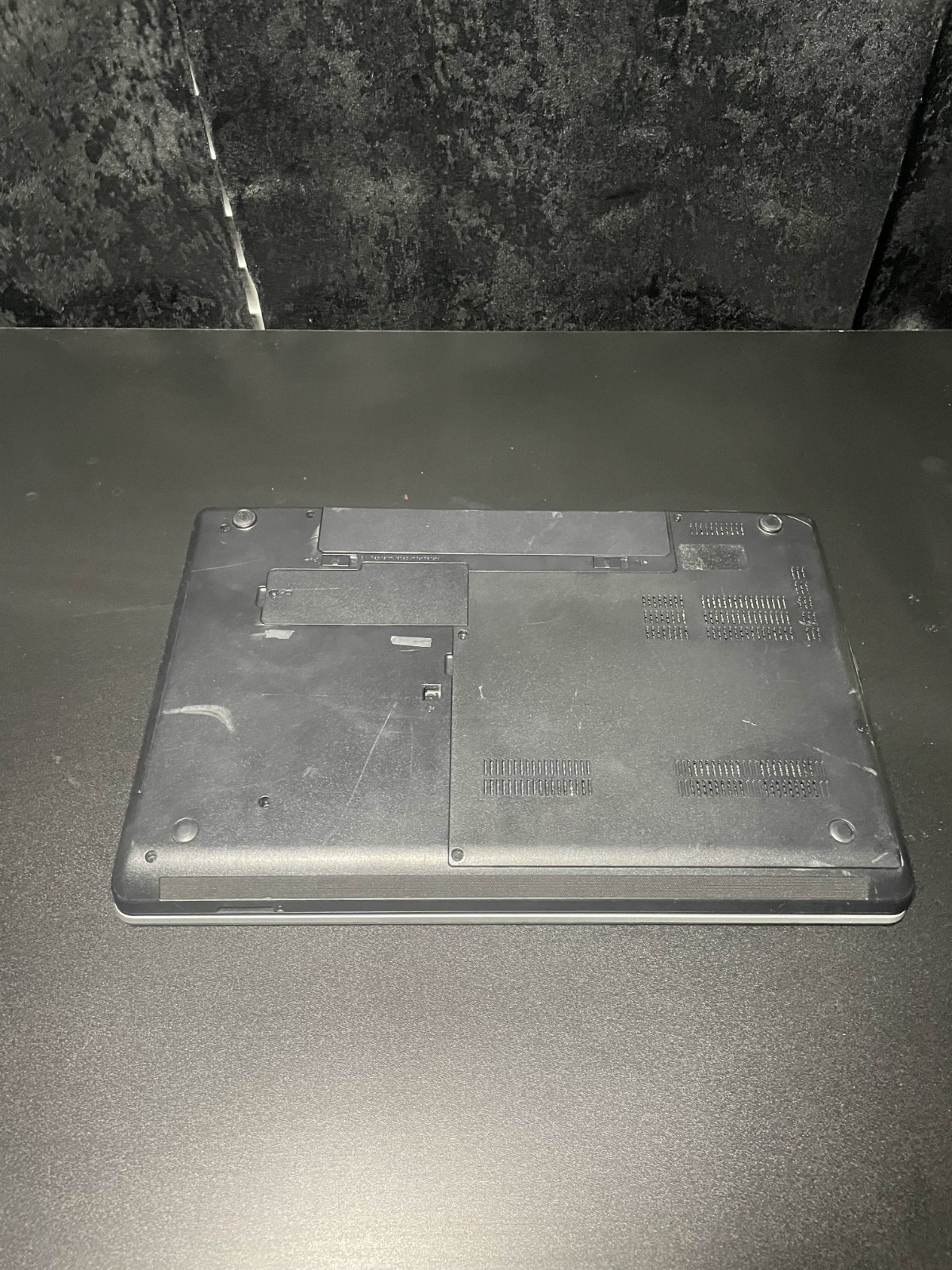 Lenovo ThinkPad Edge E530 15.6in. (500GB, Intel Core i5 2nd Gen, 2.5GHz,)