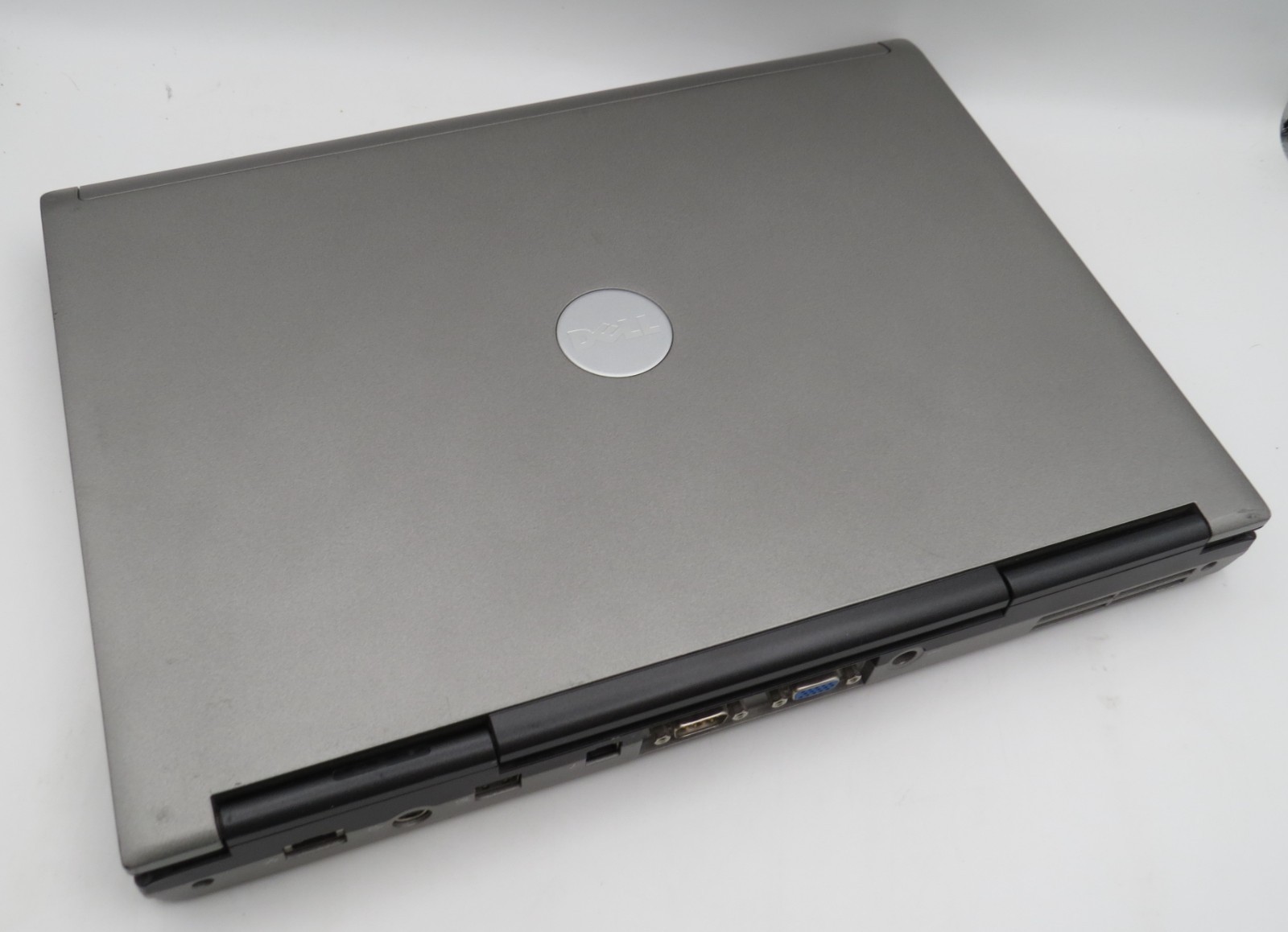 Dell Latitude D830 | Core 2 Duo T7100 | 1GB RAM | 15.6″ | No HD/OS/AC | Parts