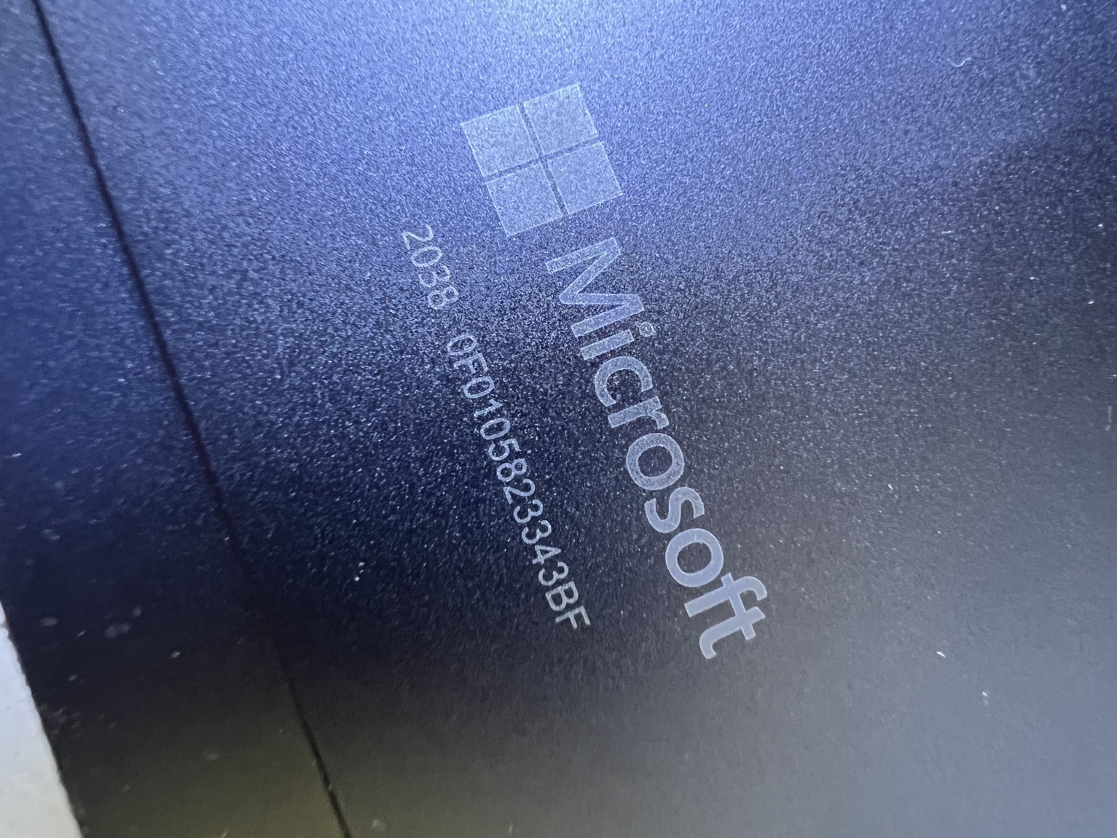 Microsoft Surface Pro 9 13″ i5-1235U 8GB RAM 2038 As-Is No Screen No SSD READ !