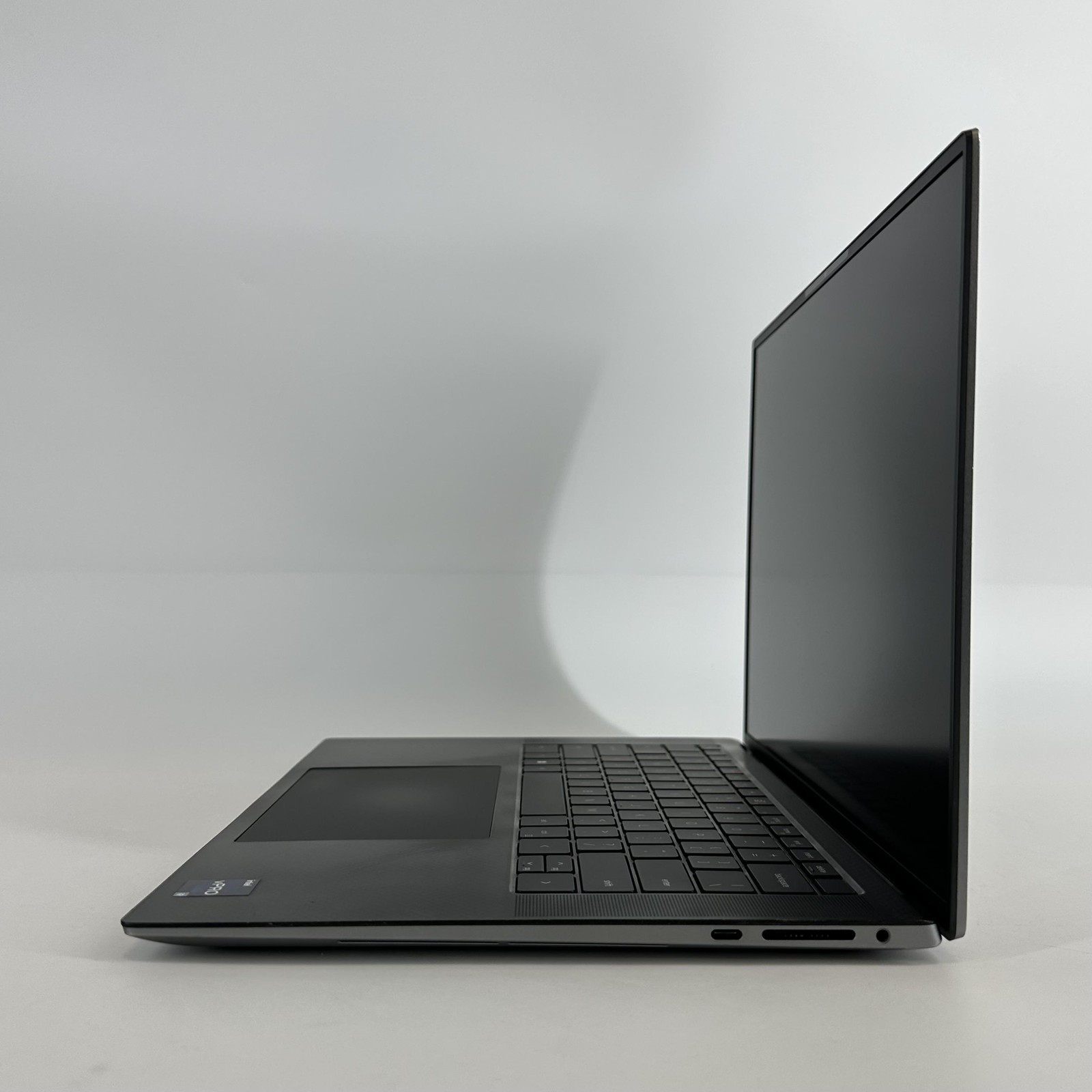 Dell Precision 5570 15.6 FHD+ 2.5 GHz i9-12900H 32GB 1TB SSD NVIDIA RTX A2000