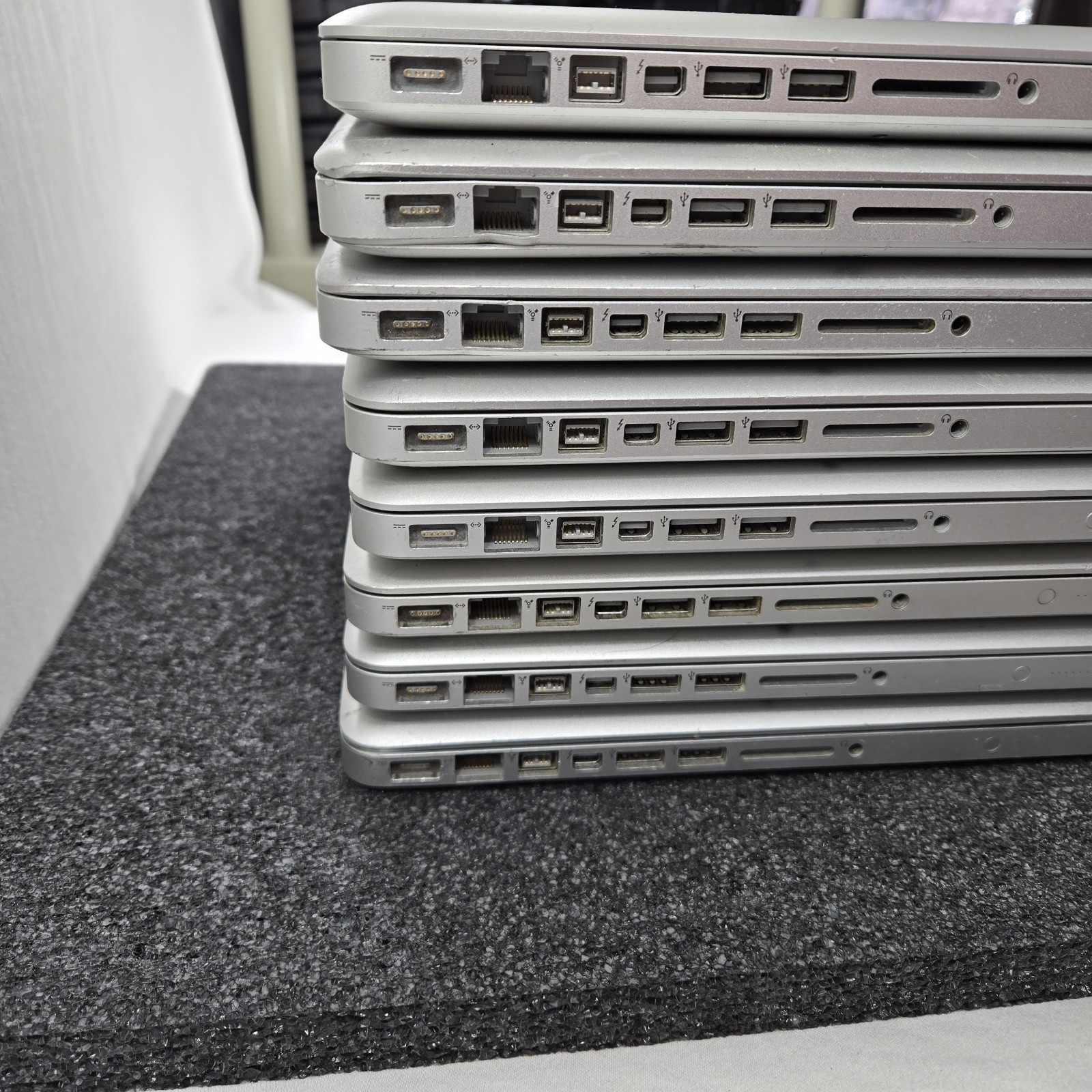 Lot of (8) Apple MacBook Pro A1278 intel i5 2.3 & 2.5 – Mixed Ram & HDD – PARTS