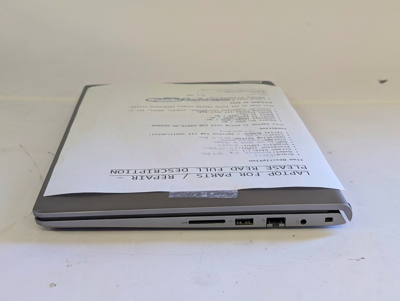 Dell Vostro 3430 Laptop; i7 1355U 1.7GHZ; 14″ FHD; 16GB RAM; 256 NVMe; *BAD HDMI