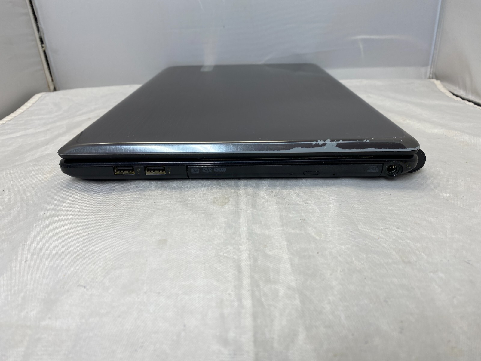 Gateway NV570P 26u 15″ touch laptop intel i3 3rd gen 6gbs ram