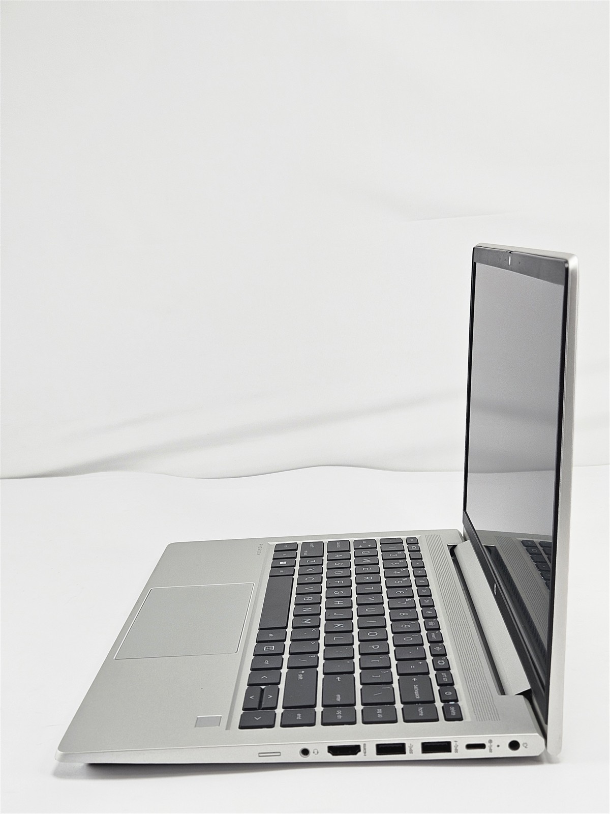HP ProBook 445 G9 14″ Ryzen 5 5625U 2.3GHz 16GB RAM 512GB NVMe AMD Radeon Win11