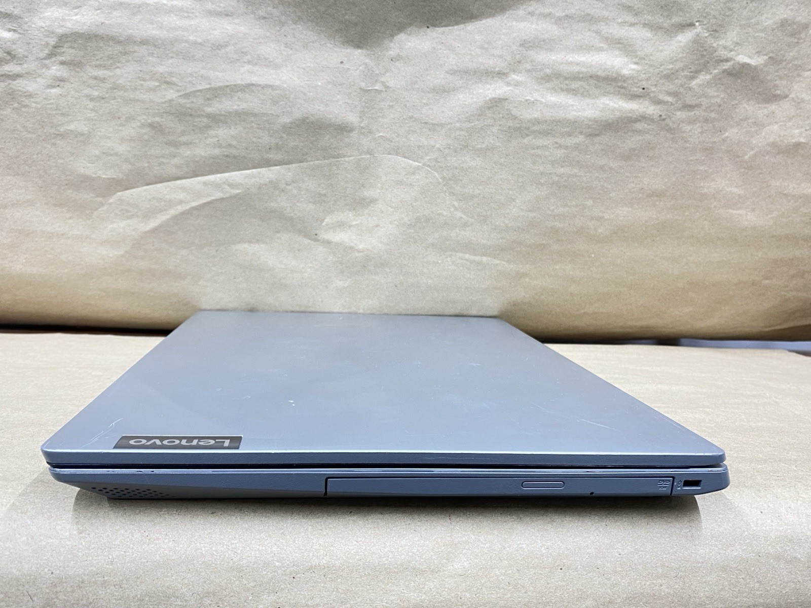 Lenovo 81LG – 15.5″ 1366×768 – 5405U – 12GB – 256GB SSD – Win 11 Pro