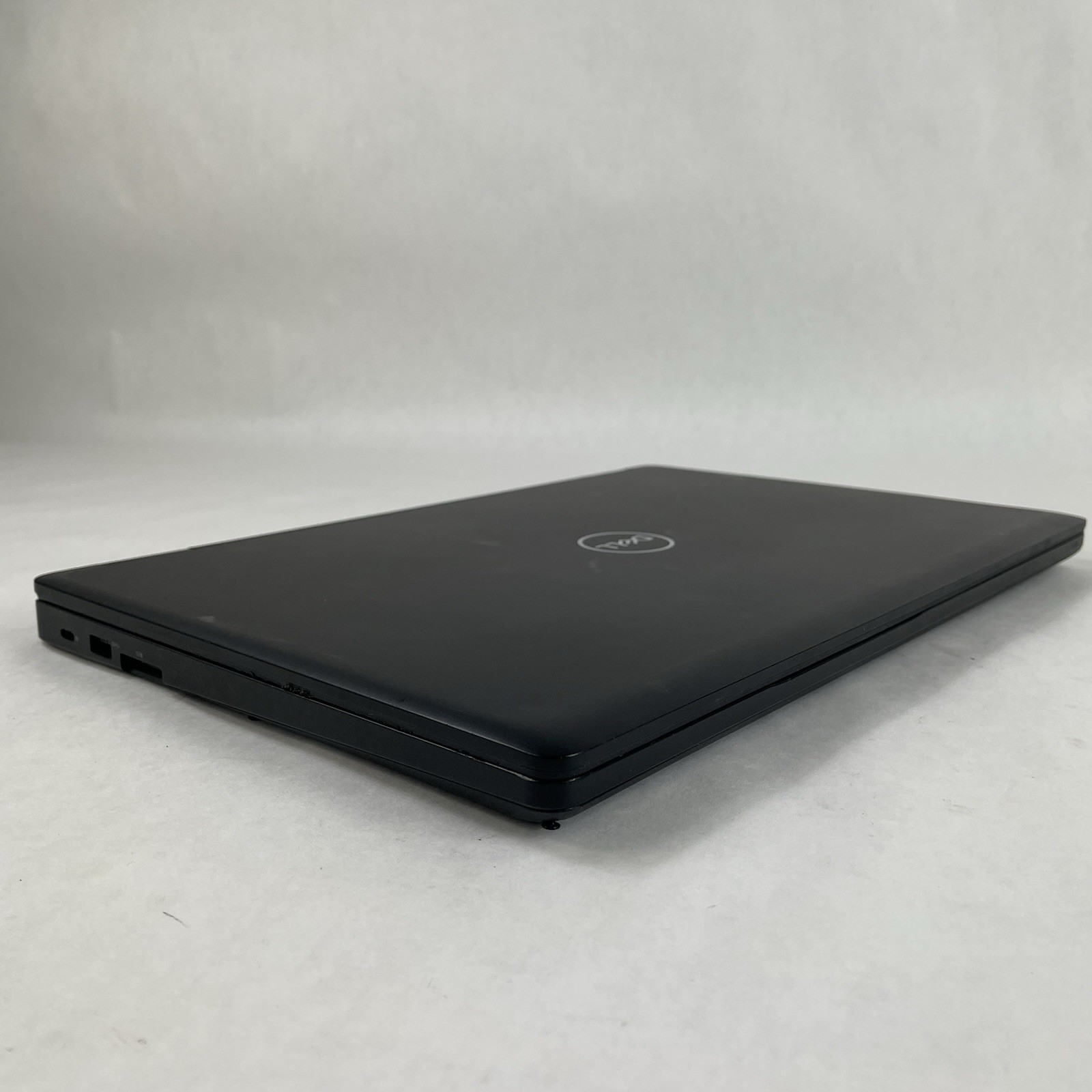 Dell Latitude 5590 15.6″ i7-8650U 1.90 GHz 8 GB RAM No SSD/OS/AC