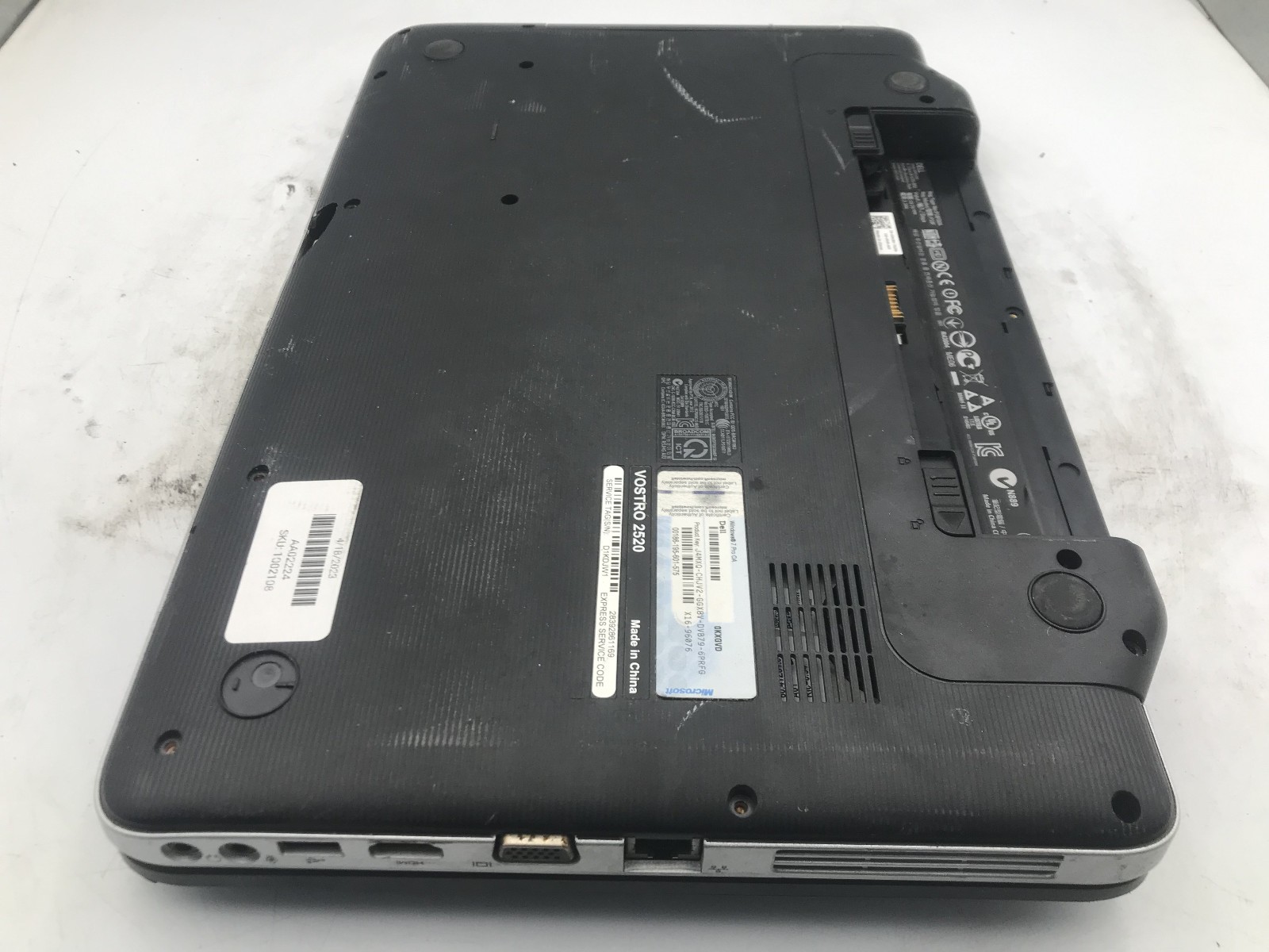 DELL VOSTRO 2520 – BOOTS TO BIOS – INTEL I3 2348M – NO RAM -READ DESCRIPTION- BB