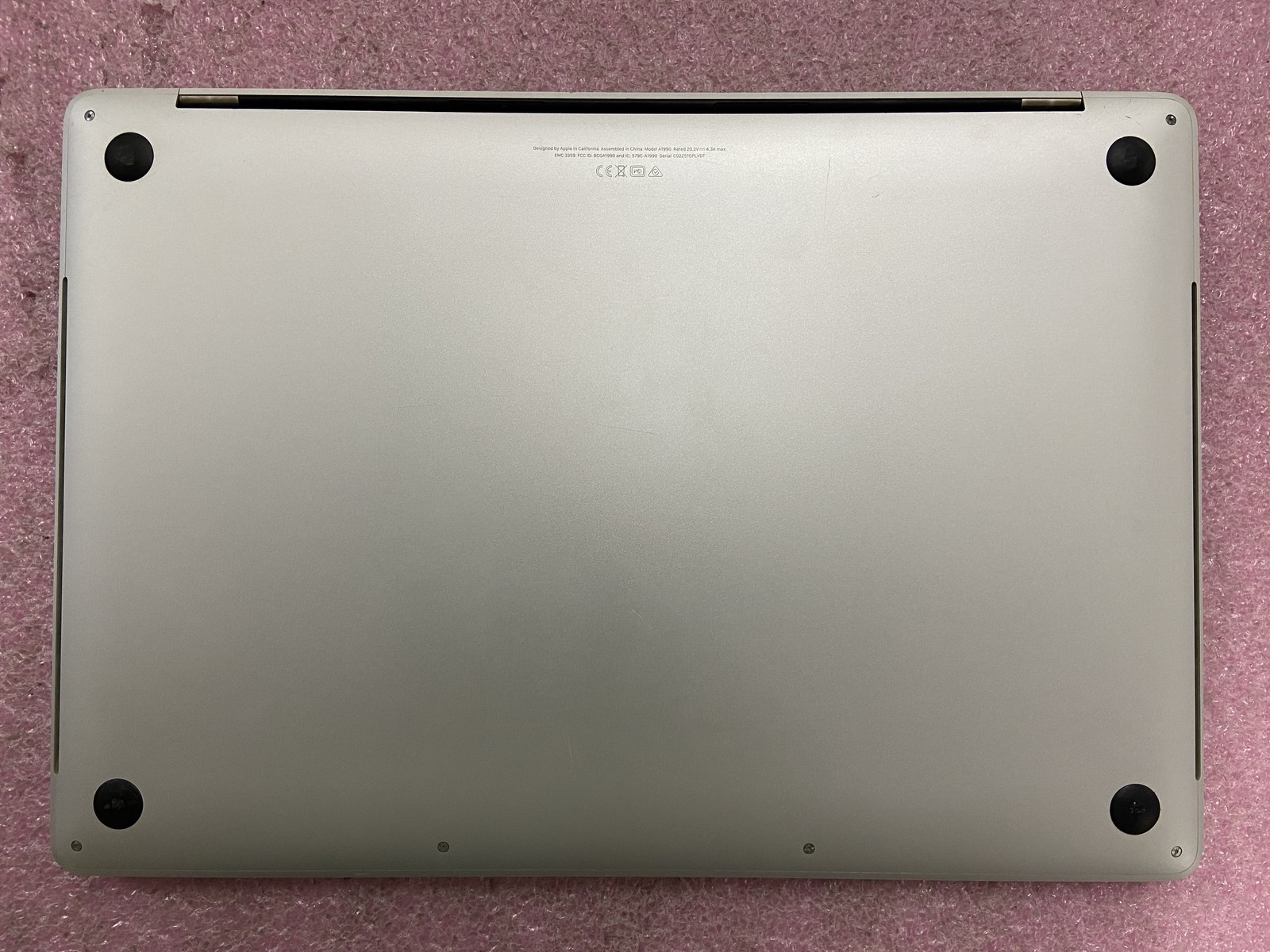 Apple MacBook Pro 2019 A1990 15.4″ i7-9750H 32GB RAM 512GB SSD *Read* – CLP43A