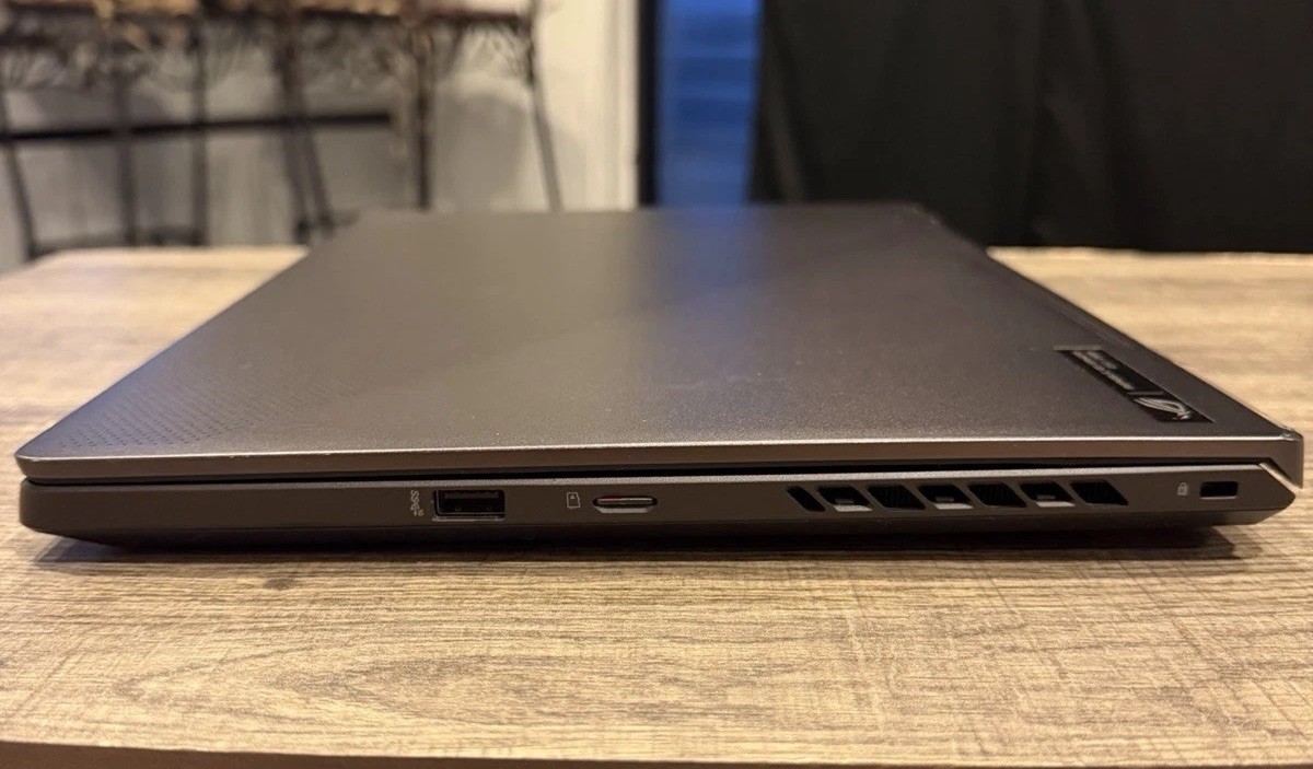 ASUS ROG Zephyrus G15 Gaming Laptop Bundle (RTX 3070, Ryzen 9, 24GB RAM)