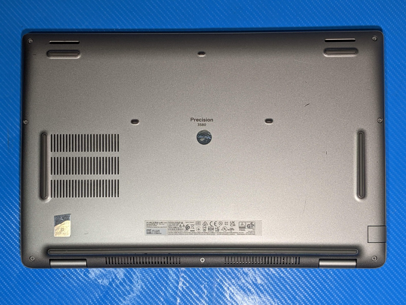Dell Precision 3580 15.6″FHD i5-13 1.9GHz 16GB 512GB SSD RTX A500 WRTY-11/26 +PA
