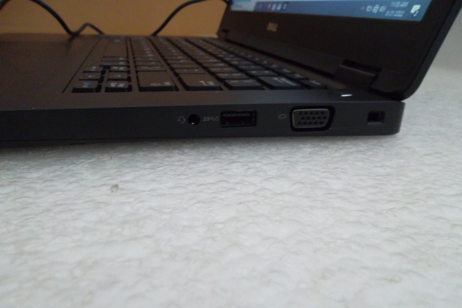 Dell Latitude 5480 14″ Intel i5-6200U 2.30GHz 8GB Wi-Fi WebCAM Bluetooth 500GB