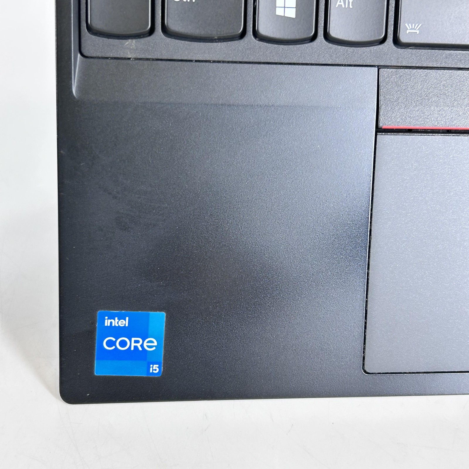 Lenovo ThinkPad T15p Gen 2 Black FHD i5-11400H 2.70GHz 16GB 512GB WHITE SPOTS