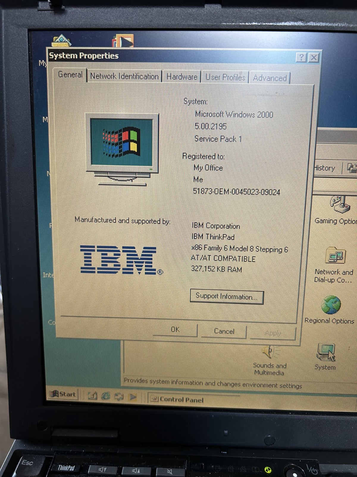 IBM Thinkpad X21 Type 2662 with Windows 2000 & DVD. Works but battery is dead.