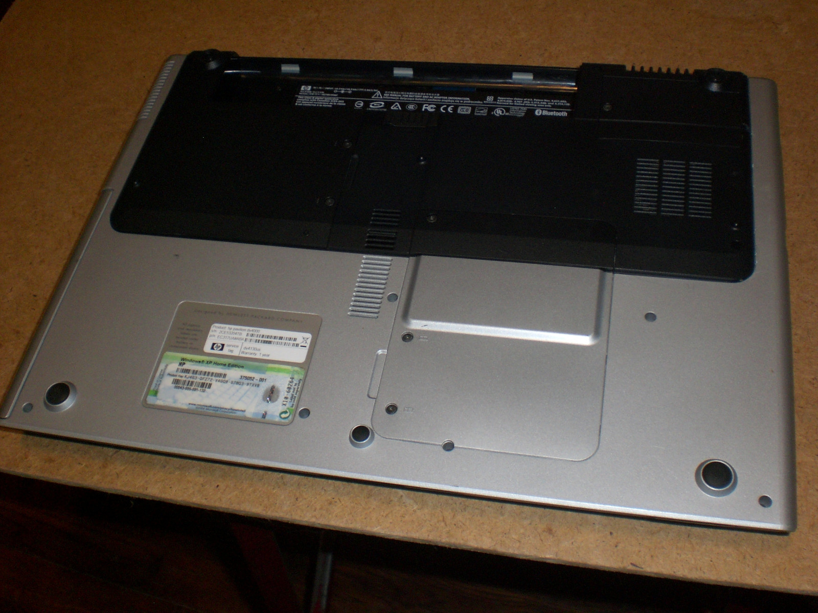 HP Pavilion Dv4000 Dv4130us laptop – LCD Glossy Screen good + Many other parts
