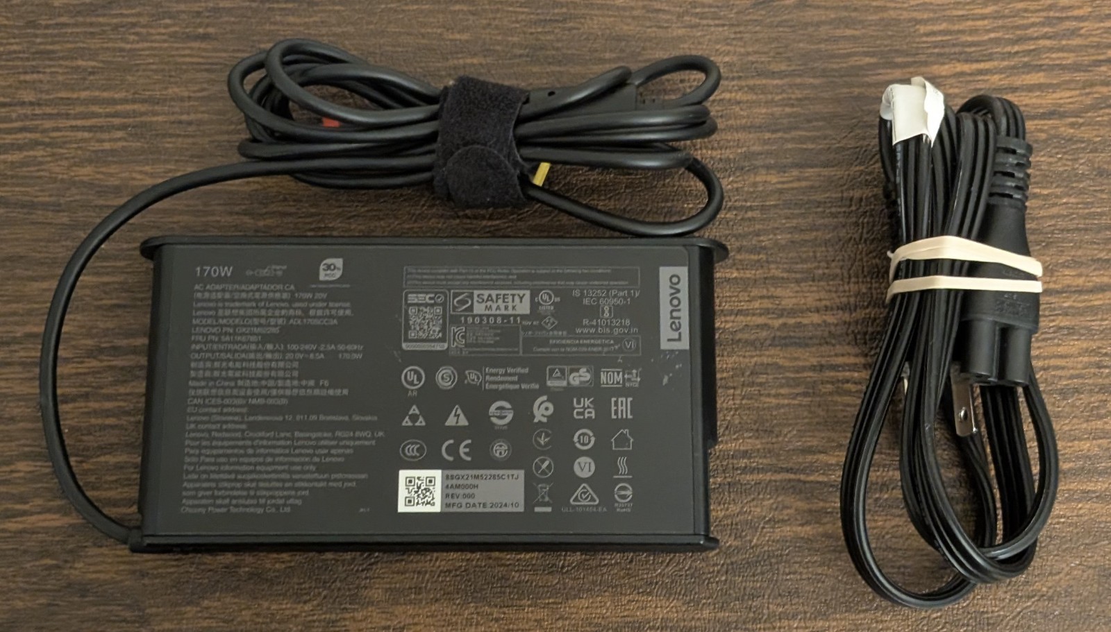 Lenovo LOQ 15.6″ FHD 144Hz (Ryzen 5 7235HS, 12GB/512GB SSD, RTX 4050) Laptop
