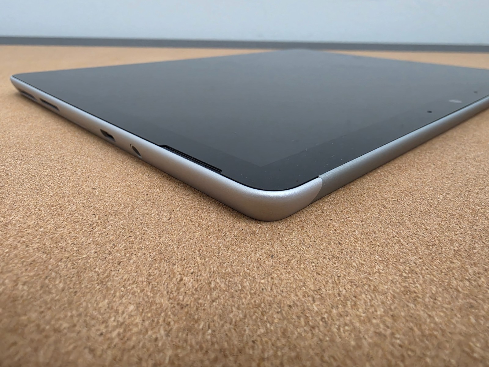 Microsoft Surface Go 2 m3-8100Y 8GB Ram 128GB SSD Win 11 Pro