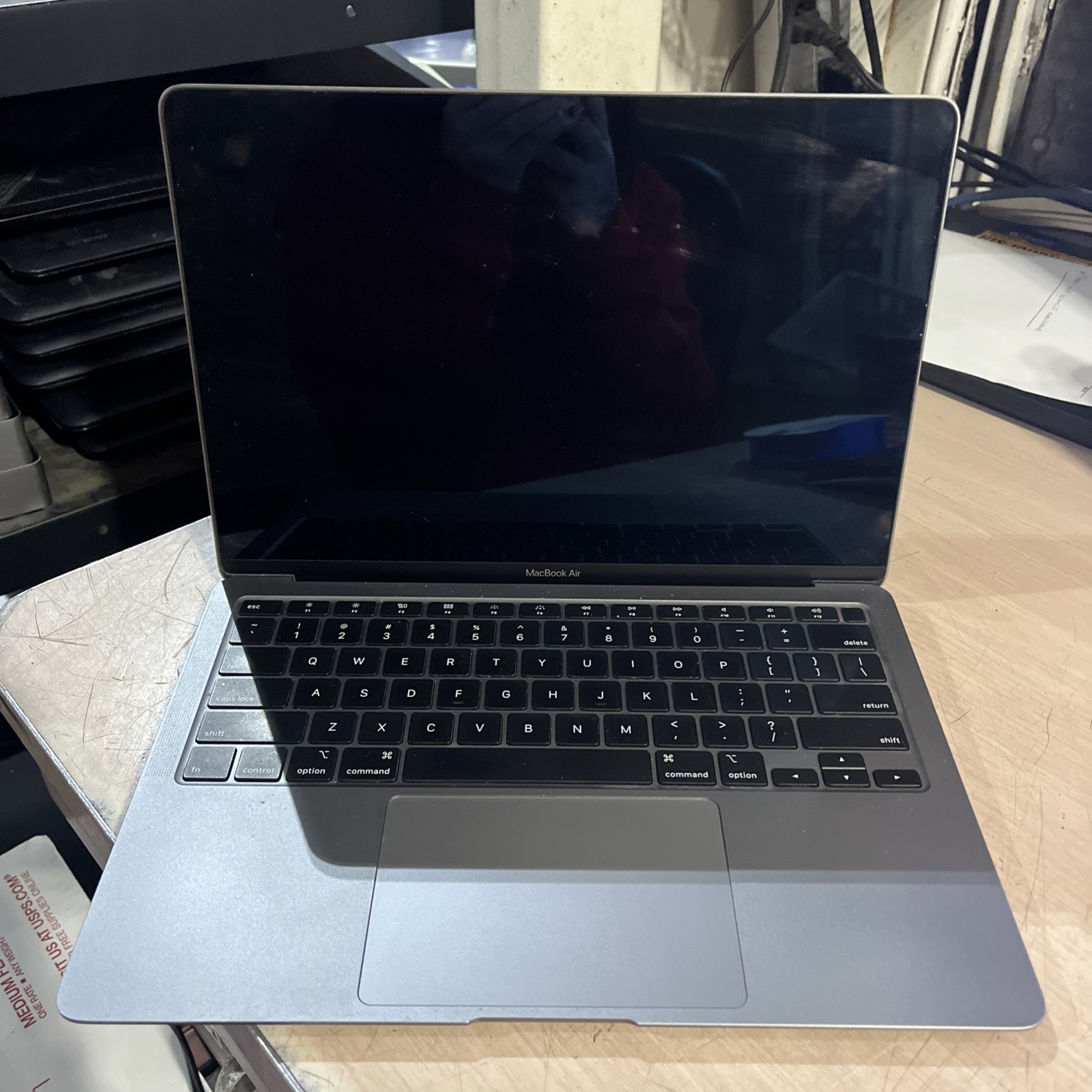 APPLE MACBOOK AIR 13″ SCISSOR, 2020 CORE I3-1000NG4 1.1GHZ 8GB RAM 256SSD “