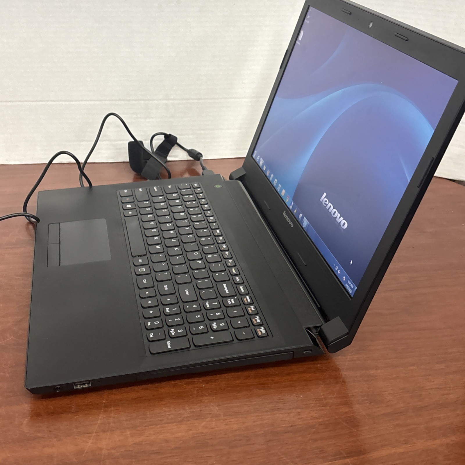 Lenovo B50-45 Laptop AMD E1 8GB RAM 300GB HDD Win 7 Pro