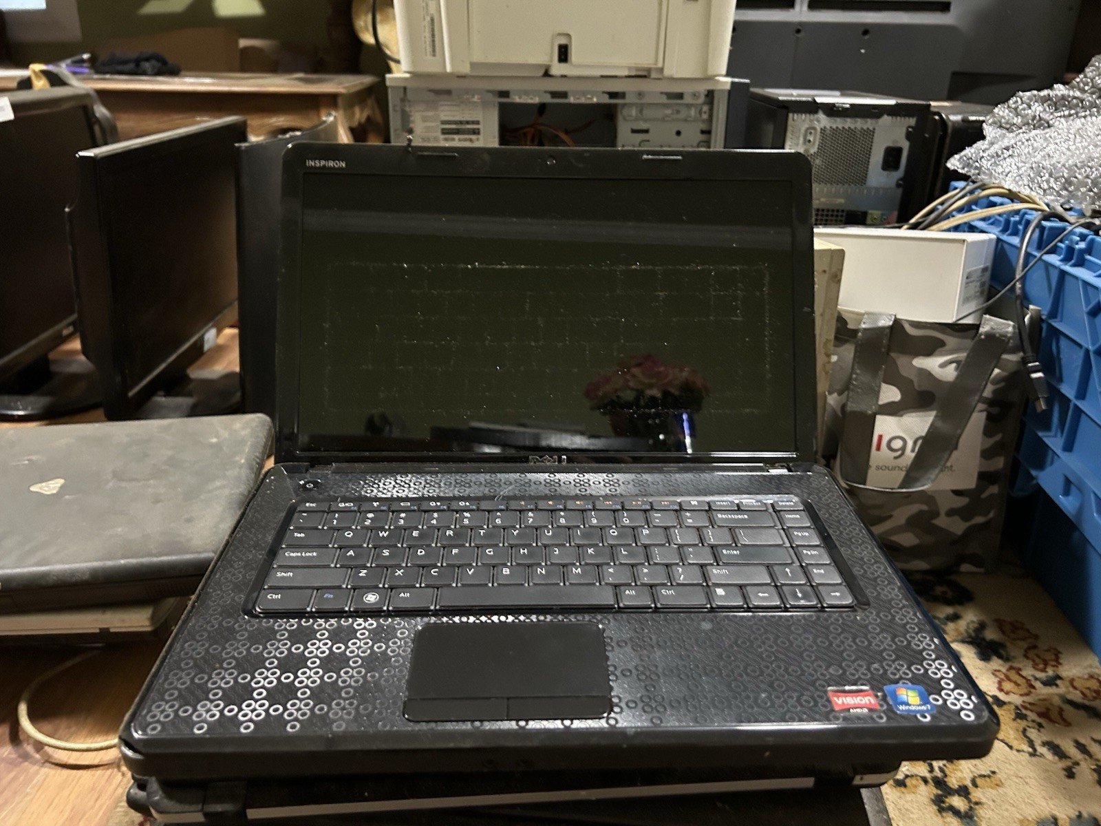 Dell Inspiron M5030 14.1in AMD Athlon Black Windows 7 For Parts/Not Working