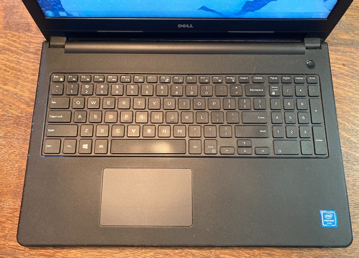 15.6″ Dell Inspiron 3552 Laptop Windows 7 intel 1.6ghz 8gb 250gb DVDRW Btooth