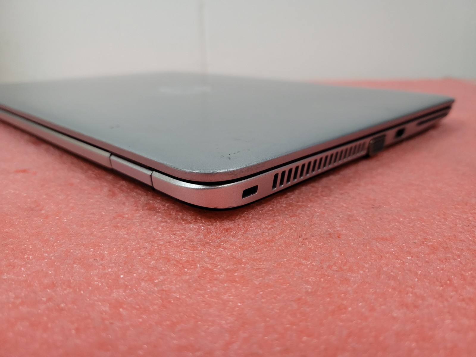 HP EliteBook 840 G3 i5-6200U 4GB RAM *No Battery/HDD/OS* *Boots to BIOS* | C921