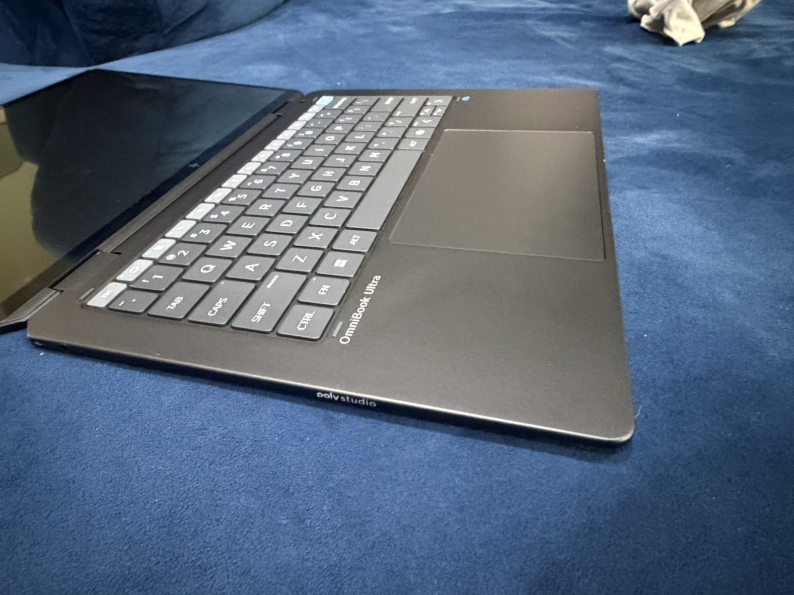 HP Omnibook Ultra Flip 14″ 3K OLED Touch Laptop Intel Ultra 9 32GB RAM 2TB SSD