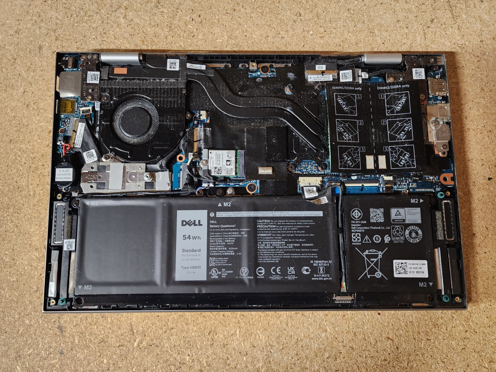 Dell Inspiron 14” 5410 2 in 1 i5-1135G7 2.4GHz 8GB RAM No HDD/OS Damaged