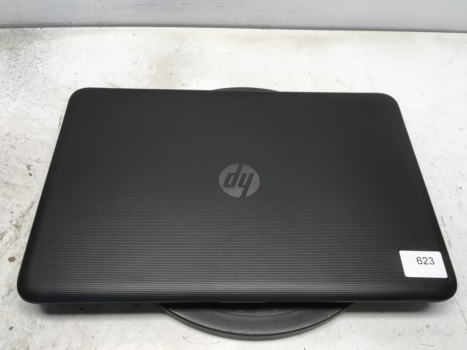 HP 15-BA009DX AMD A6-7310 2000MHz 4 GB NO HDD No Batt