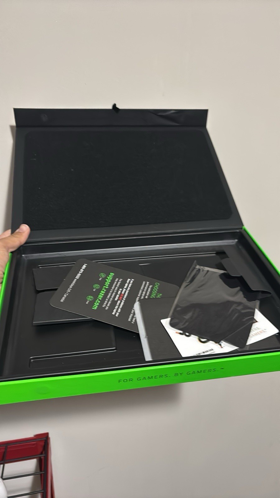 Razer Blade 15 Advanced Edition Laptop 2tb SSD 32gb RAM 2080 Max-q
