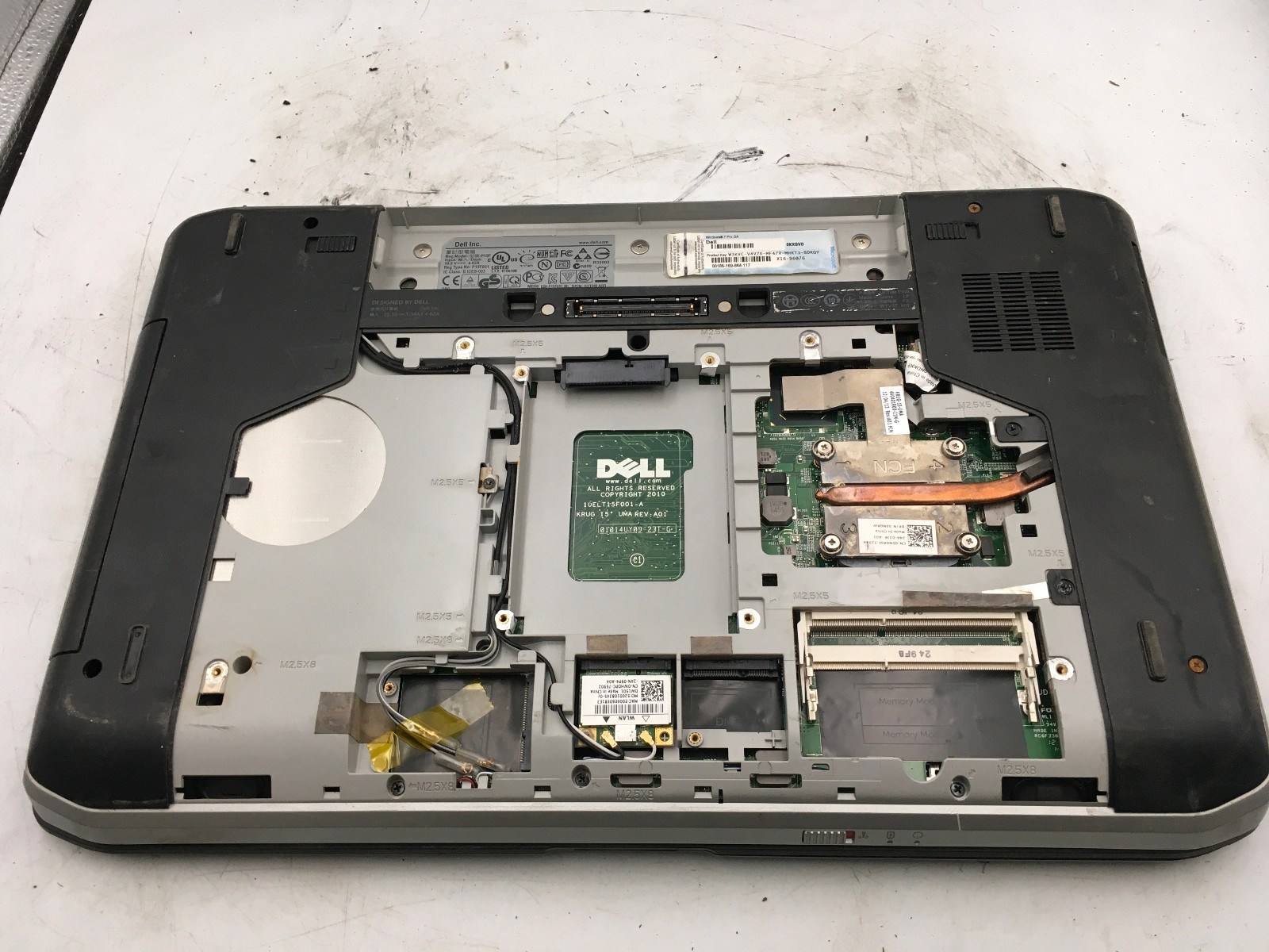 DELL LATITUDE E5520 – FOR PARTS/REPAIR – INTEL I5 2ND GEN – NO RAM -READ DESC-BB
