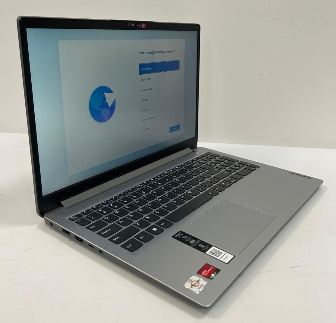 Lenovo IdeaPad 1 15.6″ | AMD Athlon Silver 3050U | 4GB RAM | 128GB eMMC | Win 11