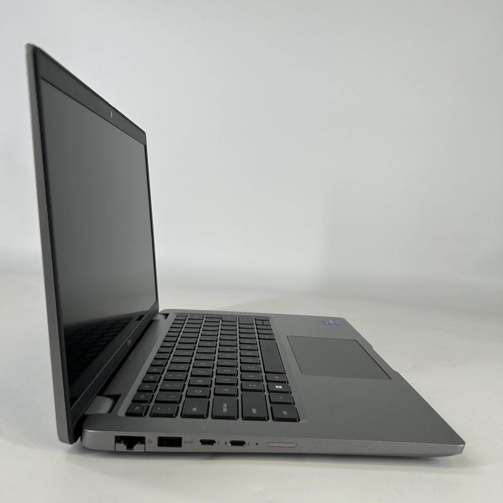 Dell Latitude 5440 14 Gray FHD 1.7 GHz i7-1355U 16GB RAM 512GB SSD Excellent