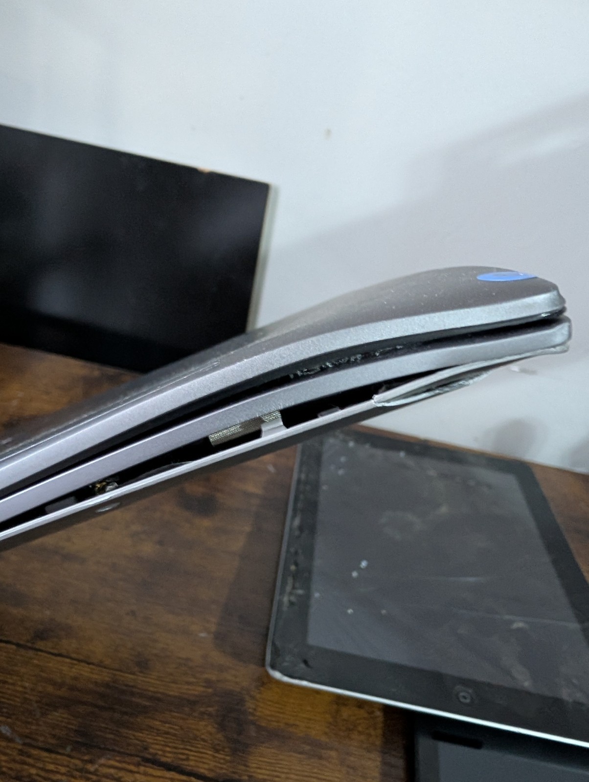 HP 14c-ca0053dxnr Chromebook, iPad 3rd Gen , Amazon 10″ 5th Gen Cracked Screens