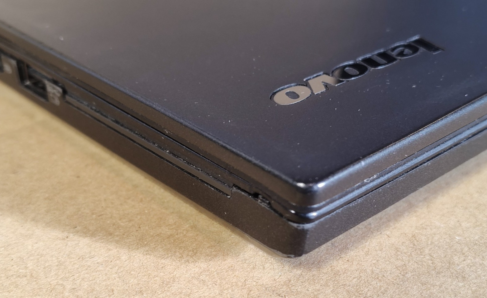 Lenovo ThinkPad T440s 14in, Intel Core i5-4200u 4GB Internal Ram No SSD/OS PARTS