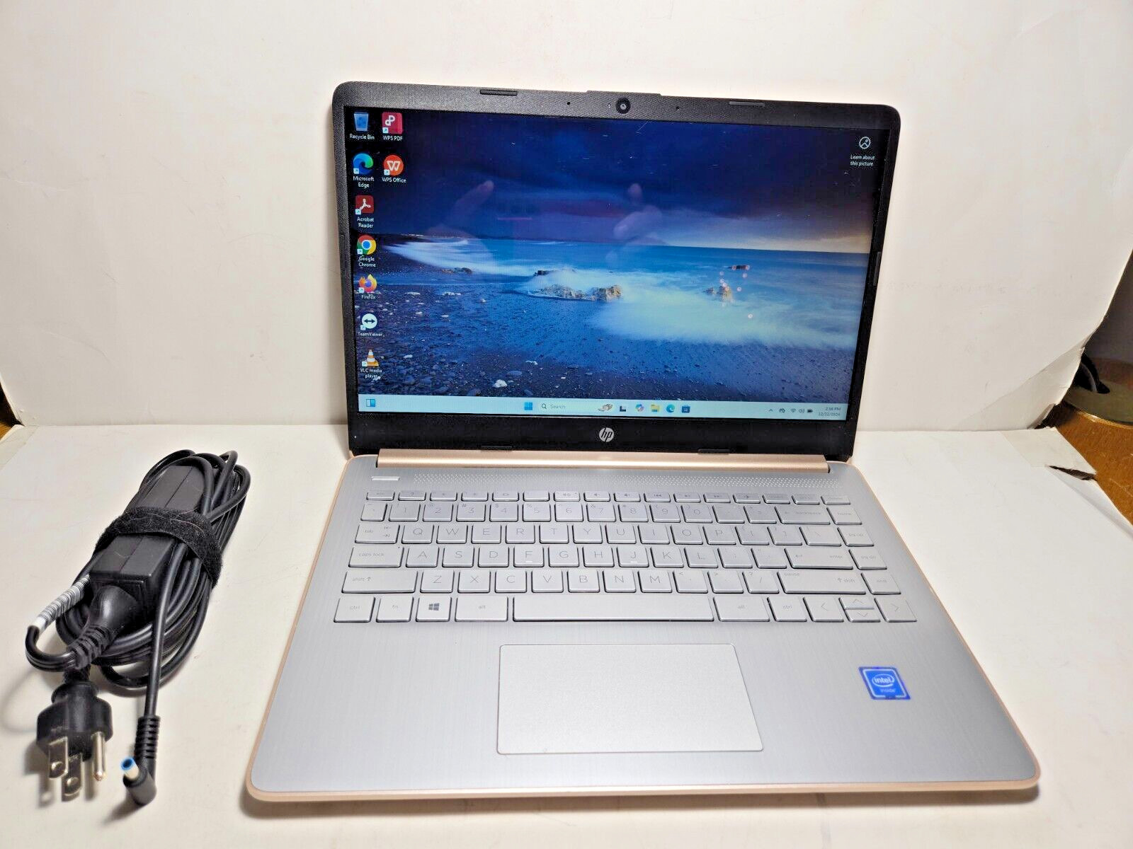 HP 14-DQ0012DS 14″ HD Touch Laptop Intel Celeron N4020 4GB SDRAM 64GB eMMC W10H