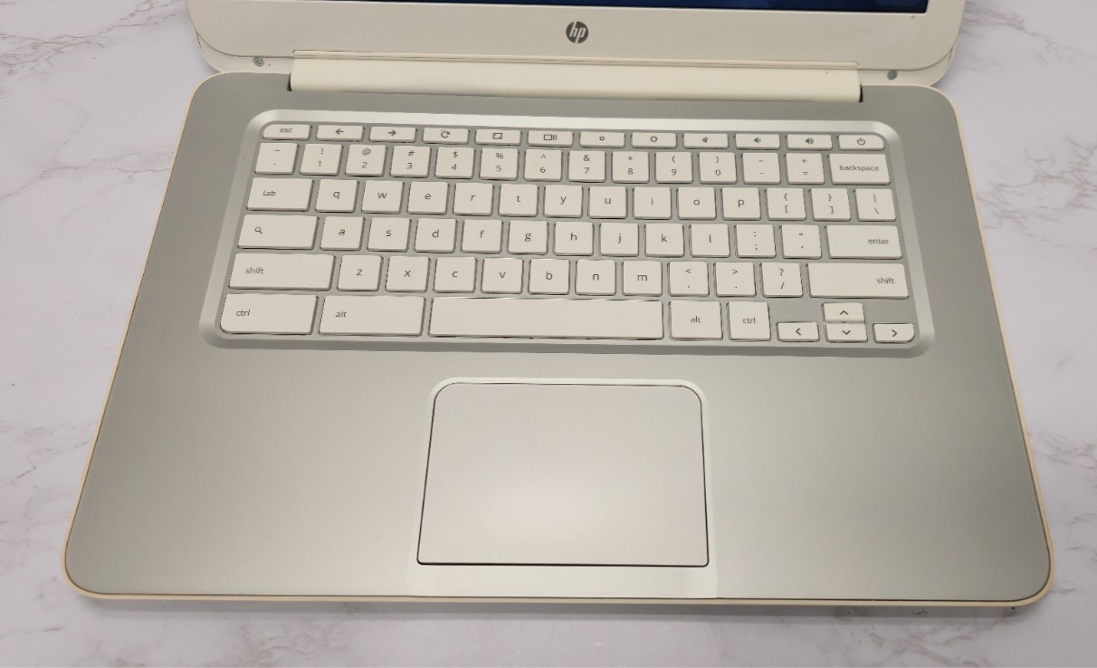 HP Chromebook 14 SMB 14″ (16GB, Intel Celeron 1.40 GHz) Chromebook – Silver