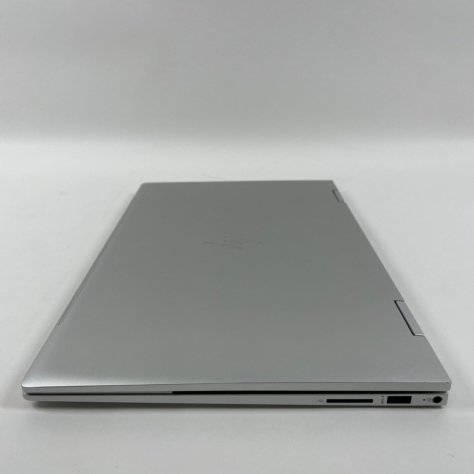 Broken HP Envy x360 15M-ED0013DX 15.6″ i5-1035G1 1.0GHz 8GB RAM 256GB SSD